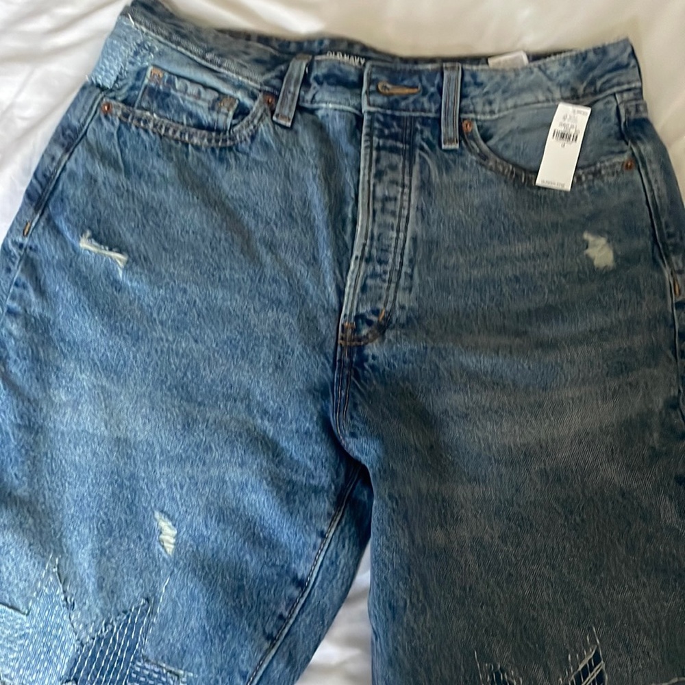 Brand new old navy jeans. Never worn. Paid 35 looking for 20.00